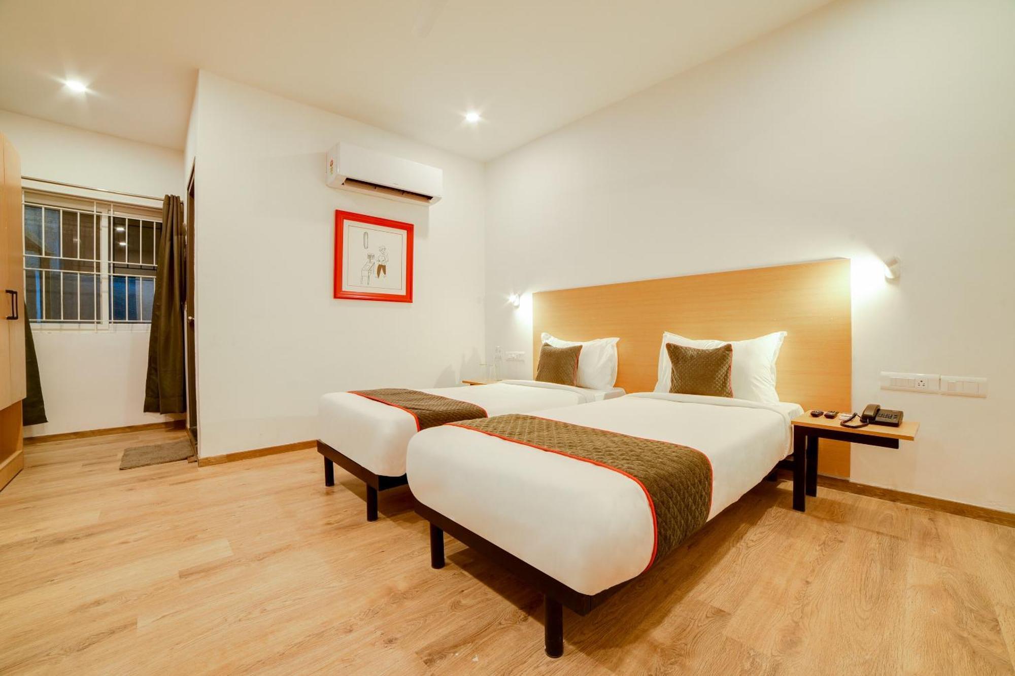 Super Townhouse Hosur Main Road Bommanahalli Near Gopalan Innovation Mall Бангалор Экстерьер фото